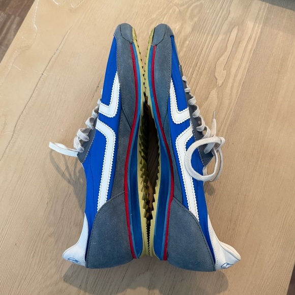 Blue and Gray Men's  2010 John Lennon sneakers 9.5 - Picture 4 of 6